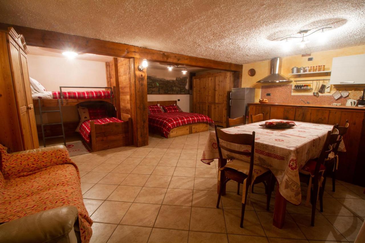 La Maison De Karen The Deer House Gignod المظهر الخارجي الصورة